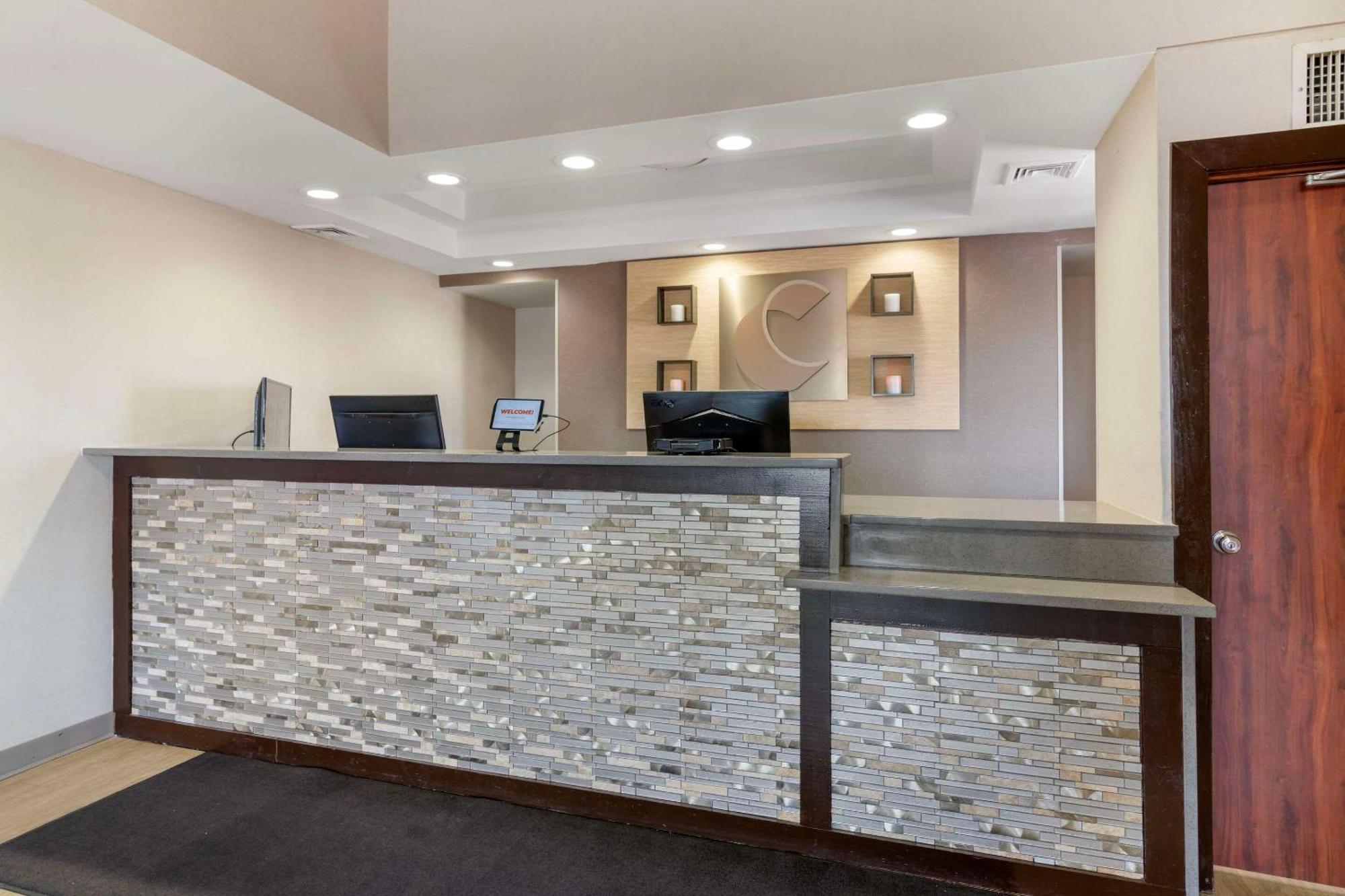 Comfort Inn Airport Manchester Exterior foto